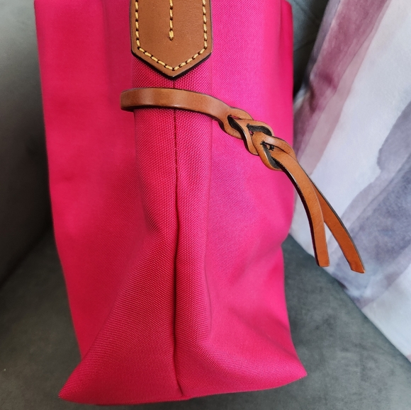 Dooney & Bourke Pink shoulder bag - Picture 8 of 8